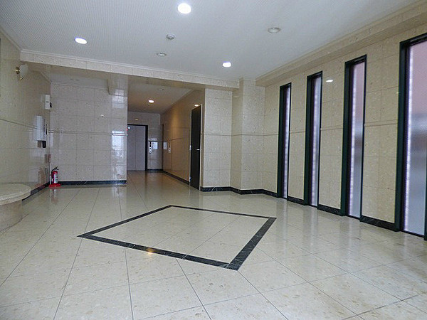 相続税対策として、家の近くの土地にアパートを建てることを勧められた。少子化問題もあるし、この地域に建てて将来的に大丈夫なのか?